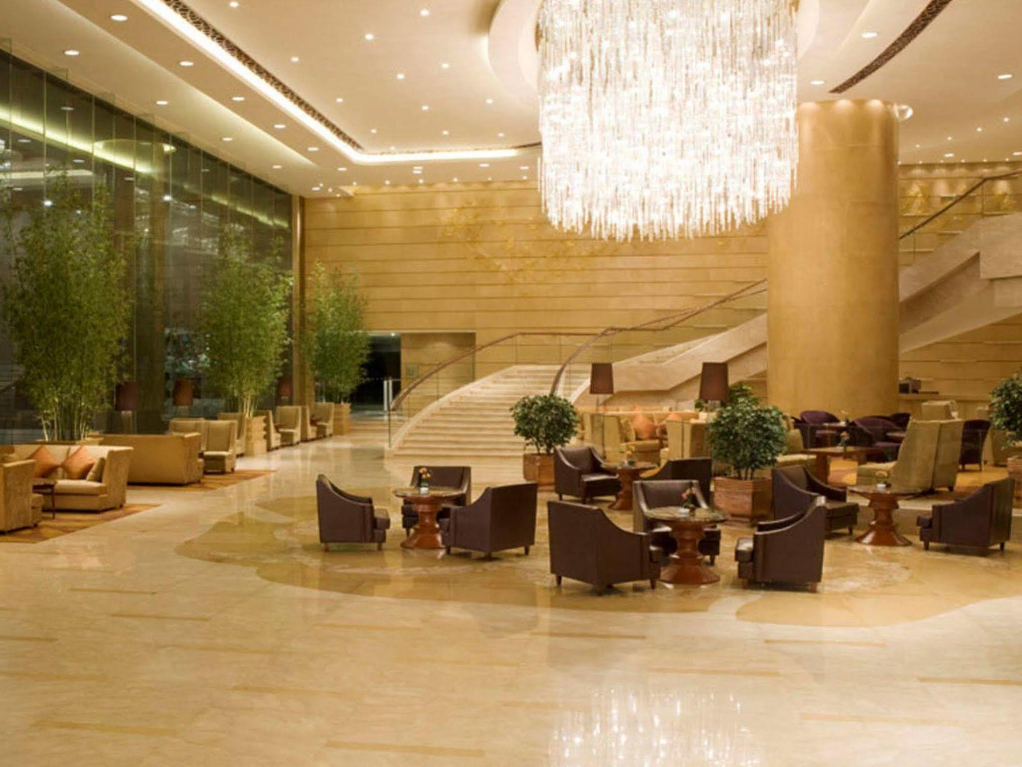 New World Dalian Hotel Exterior foto